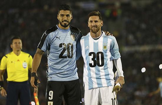 BLG惨败淘汰！knight承认：团战打不过，第3局不知道该玩什么英雄